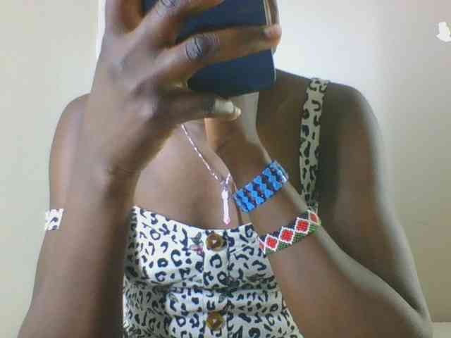Petitegoddess webcam