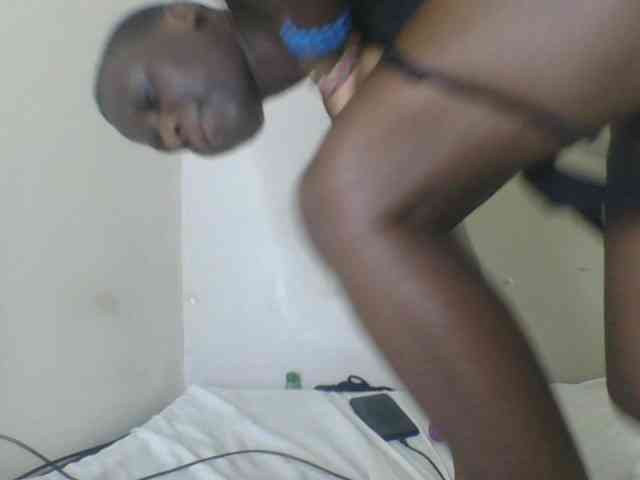 Petitegoddess webcam