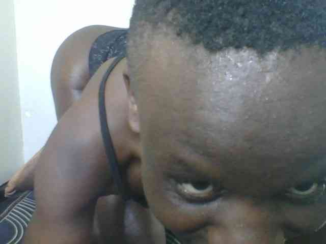 Petitegoddess webcam