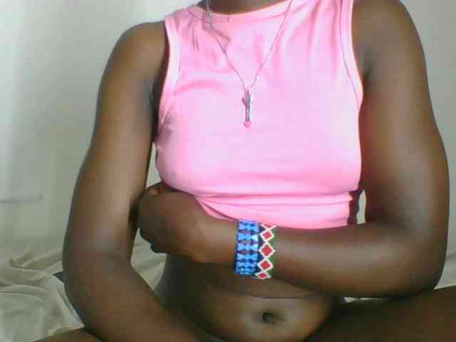 Petitegoddess Live Webcam on BongaCams