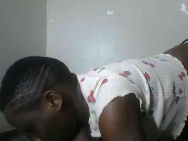 Petitegoddess webcam