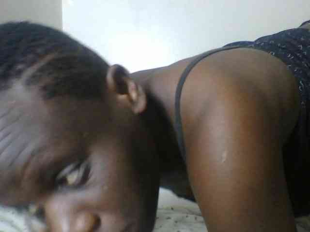 Petitegoddess webcam