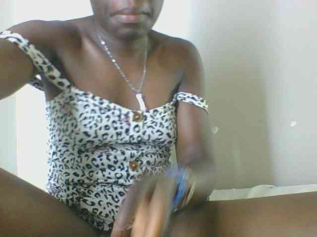 Petitegoddess webcam