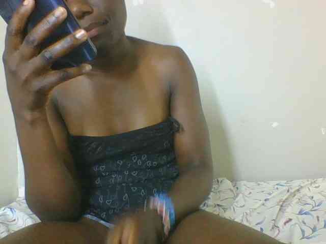 Petitegoddess webcam