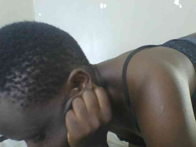 Petitegoddess webcam