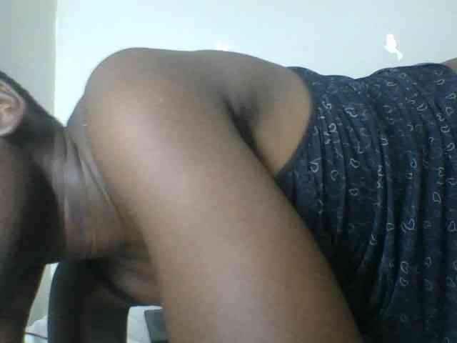 Petitegoddess webcam