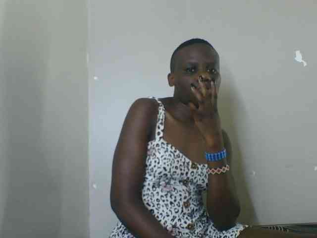 Petitegoddess webcam