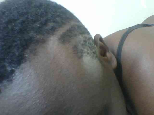 Petitegoddess webcam