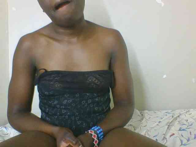 Petitegoddess webcam