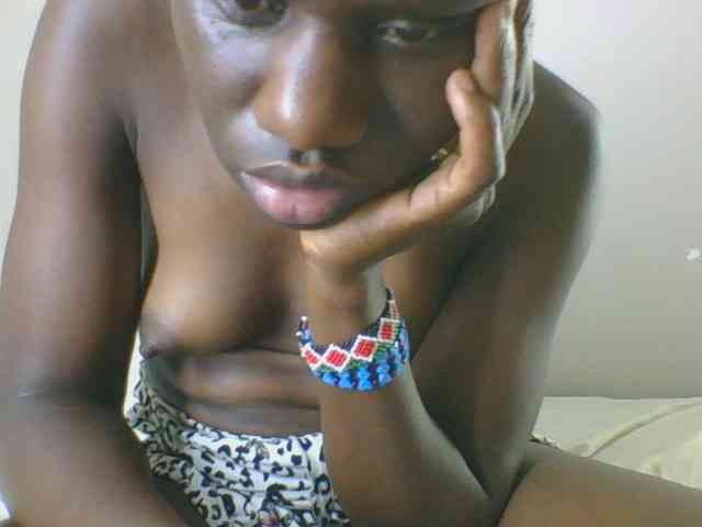 Petitegoddess webcam