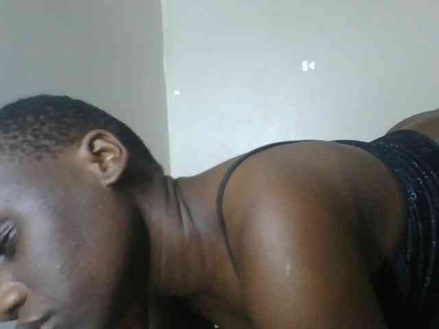 Petitegoddess webcam