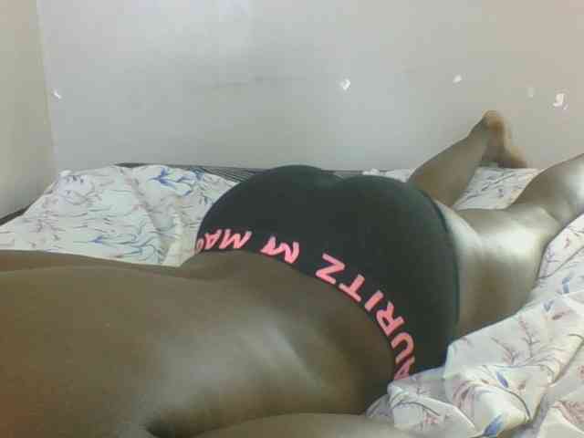 Petitegoddess webcam