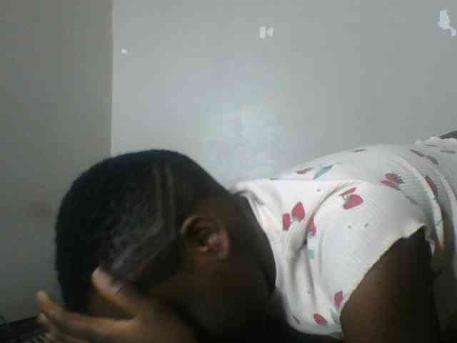 Petitegoddess webcam