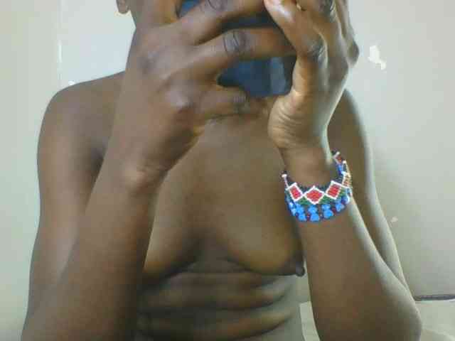 Petitegoddess webcam