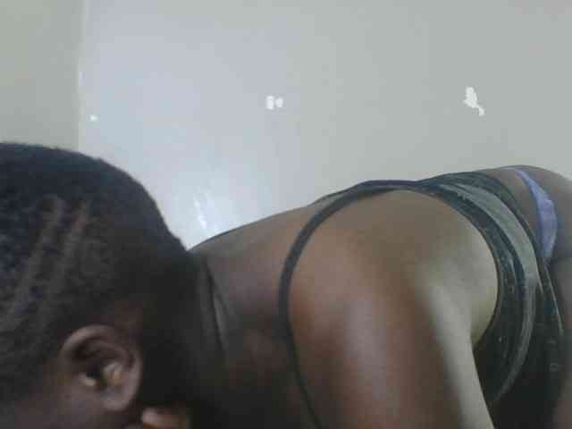 Petitegoddess webcam