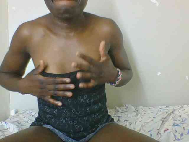 Petitegoddess webcam