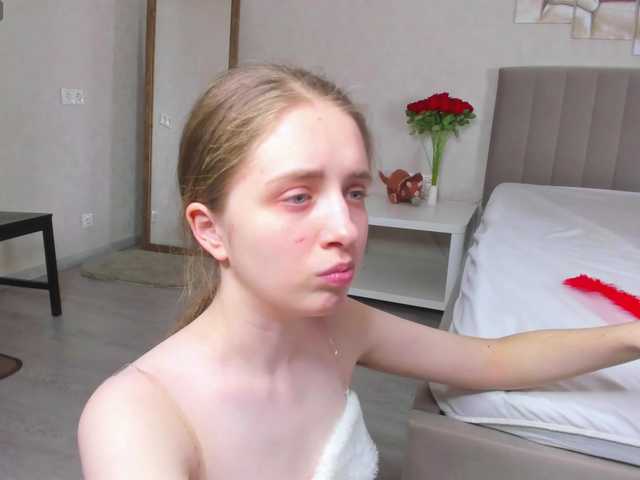 Camilla-Kelly's BongaCams show and profile