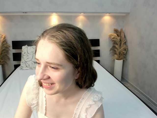 Camilla-Kelly from BongaCams