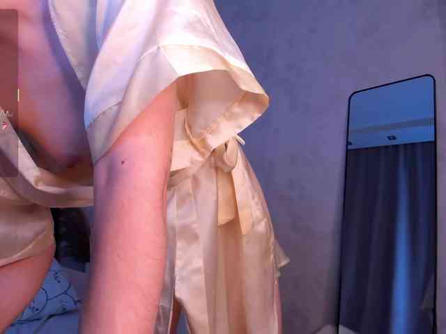 Camilla-Kelly webcam