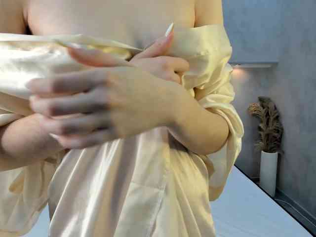 Camilla-Kelly Live Webcam on BongaCams