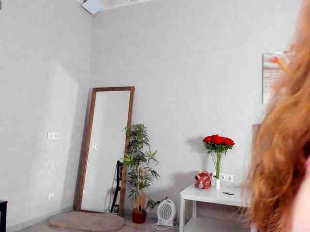 Camilla-Kelly webcam