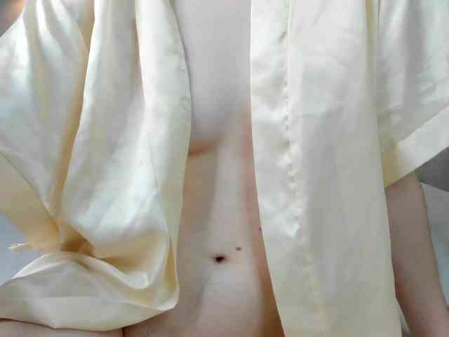 Camilla-Kelly webcam