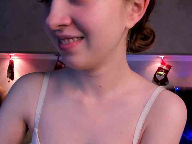 Camilla-Kelly webcam