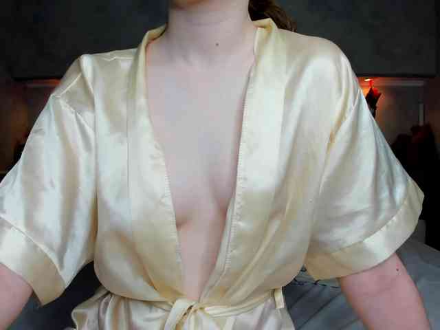 Camilla-Kelly webcam