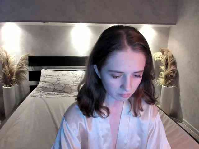 Camilla-Kelly webcam