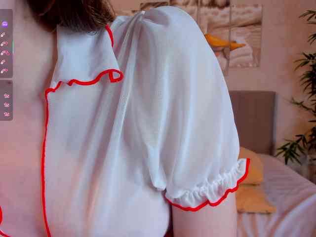 Camilla-Kelly webcam