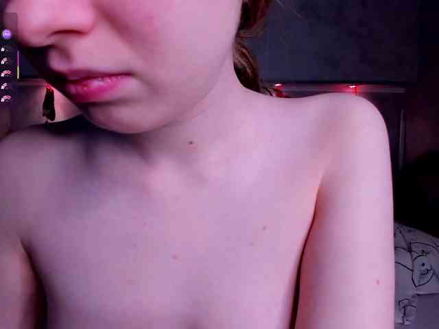 Camilla-Kelly webcam