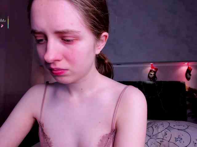 Camilla-Kelly webcam