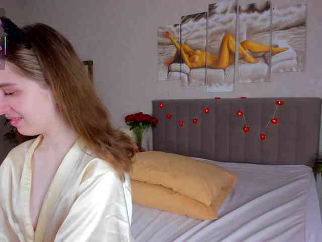 Camilla-Kelly webcam