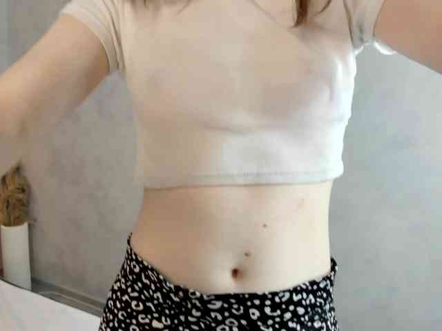 Camilla-Kelly webcam