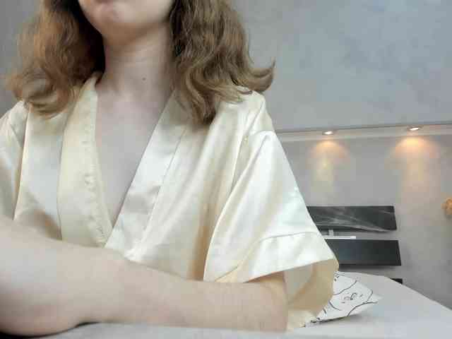 Camilla-Kelly webcam