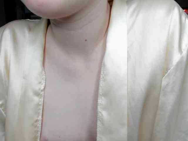 Camilla-Kelly webcam