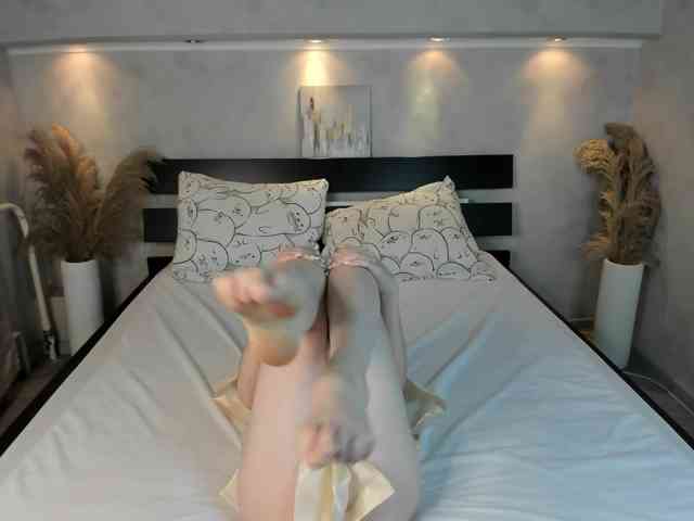 Camilla-Kelly Live Webcam on BongaCams