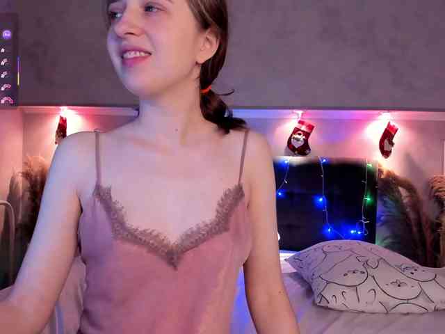 Camilla-Kelly webcam