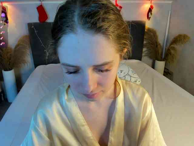 Camilla-Kelly webcam