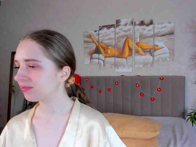 Camilla-Kelly webcam