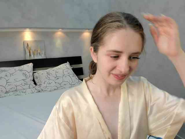 Camilla-Kelly webcam