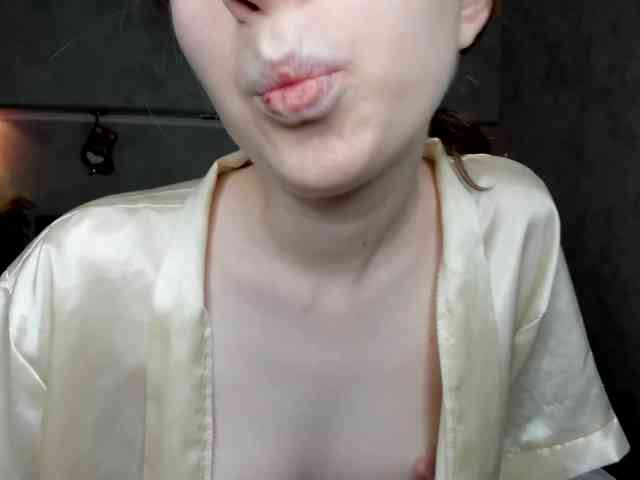 Camilla-Kelly webcam