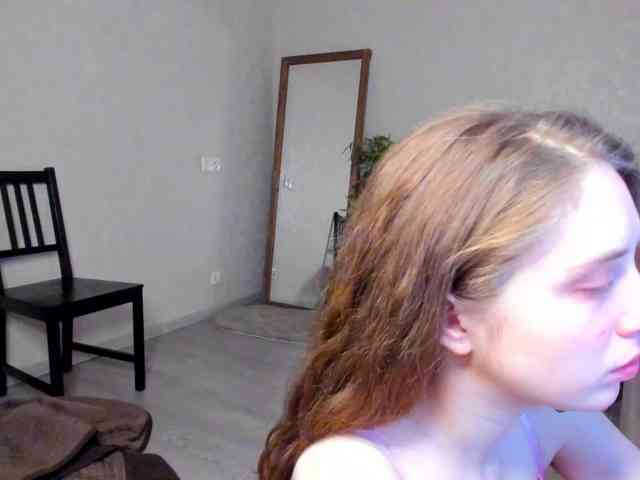 Camilla-Kelly webcam