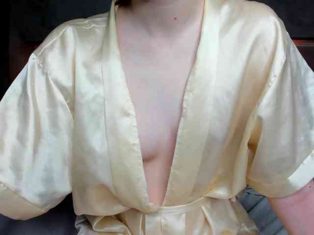 Camilla-Kelly webcam