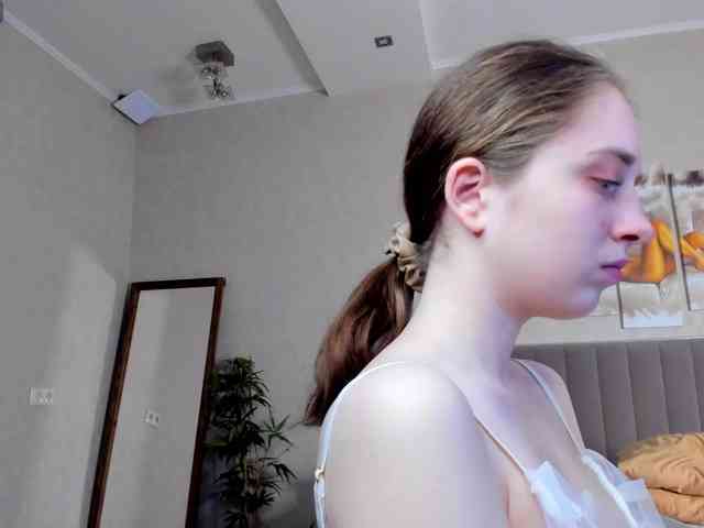 Camilla-Kelly Live Webcam on BongaCams