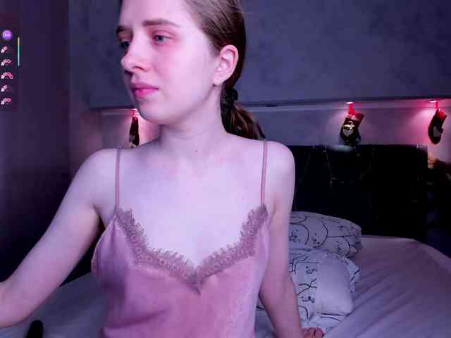 Camilla-Kelly webcam