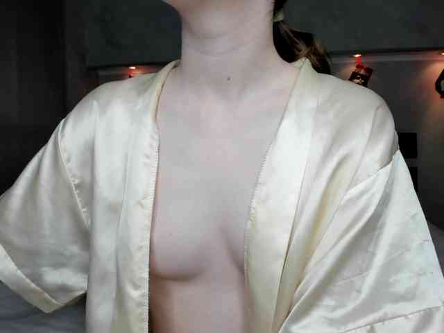 Camilla-Kelly webcam