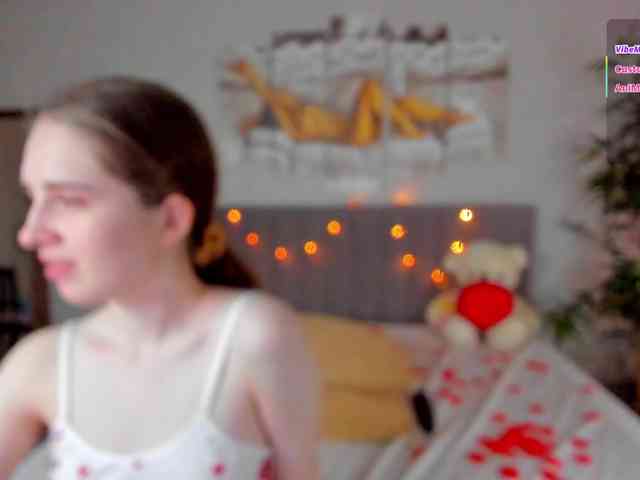 Camilla-Kelly webcam