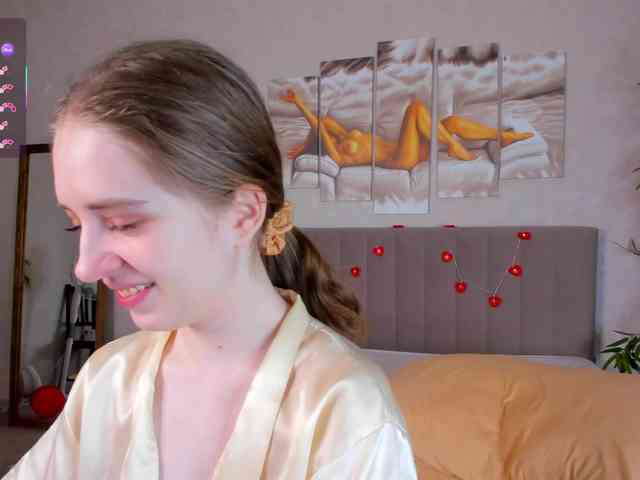 Camilla-Kelly webcam