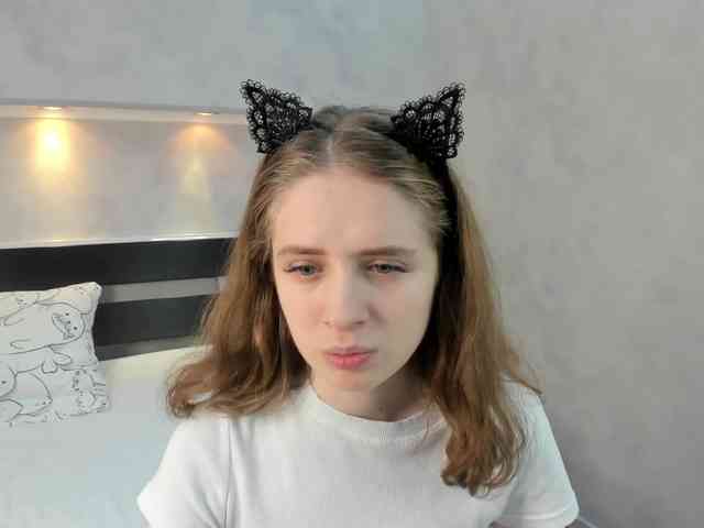 Camilla-Kelly webcam